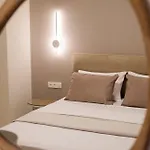 Pnoe Luxury Apartment