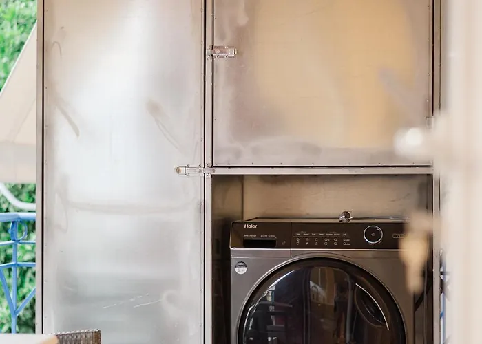 Pnoe Luxury Calamata